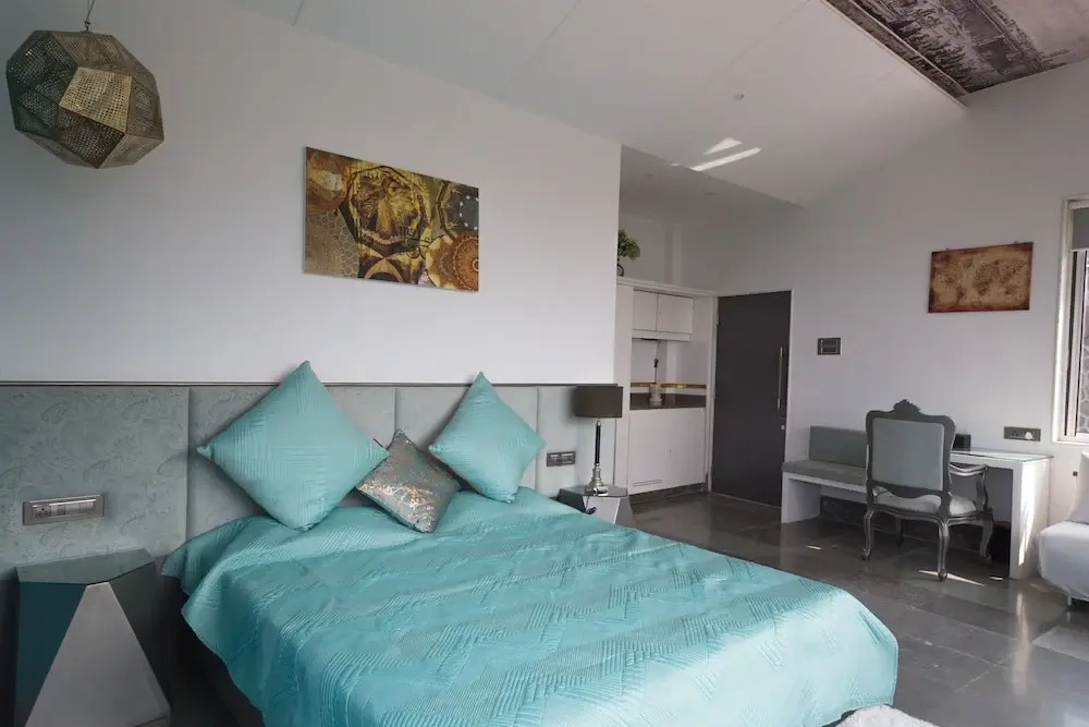 LXR Chalets