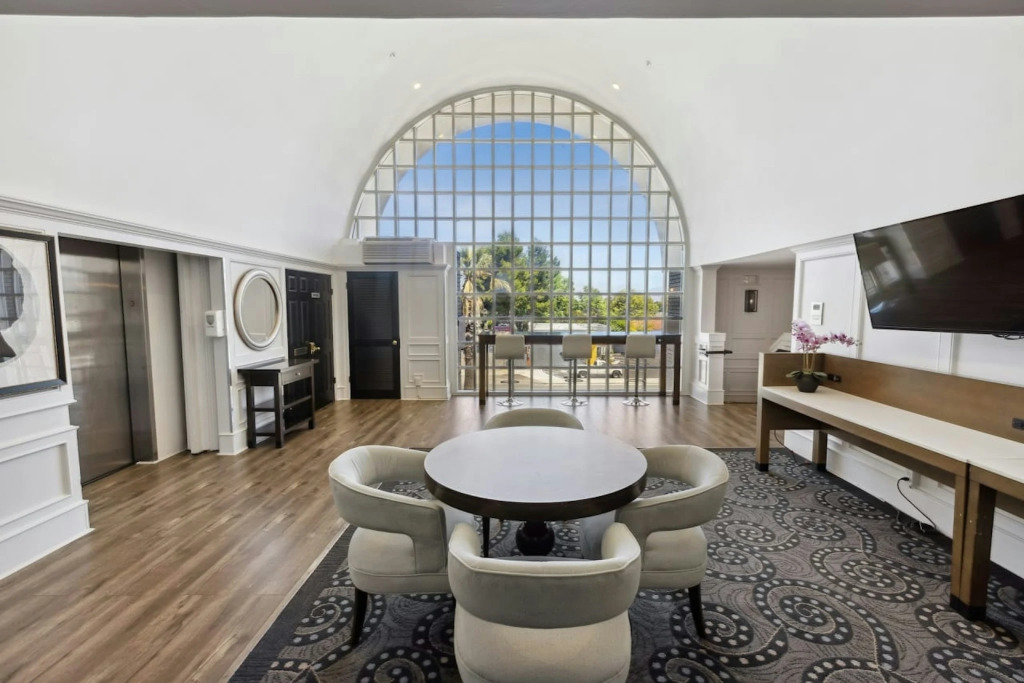 The Row Hotel, BW Signature Collection