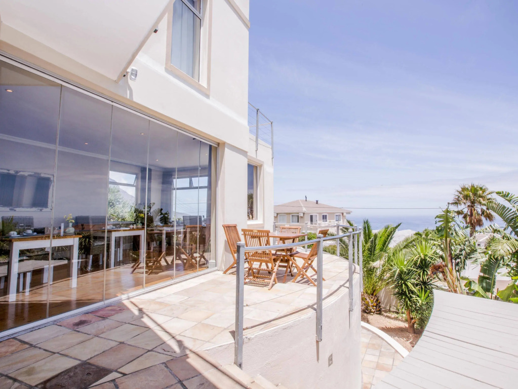 Finchley Guesthouse in Camps Bay