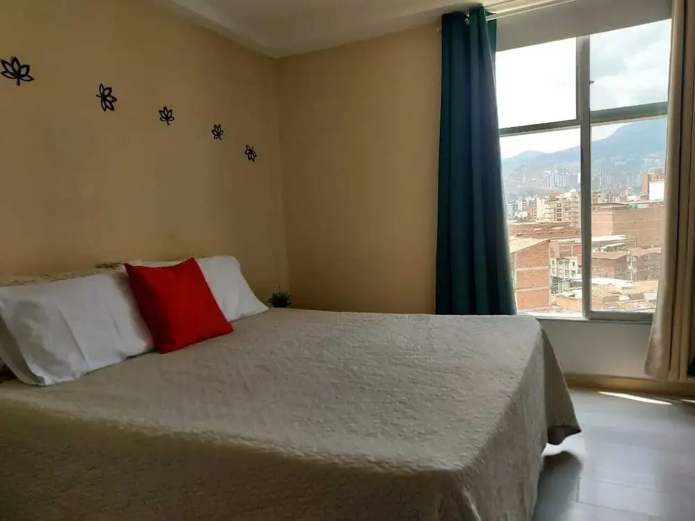 Lovely one bedroom condo in Laureles