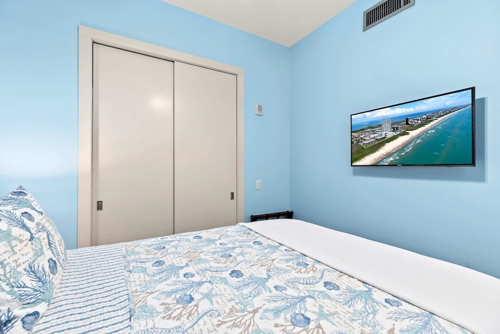 Sapphire Beach - Breathtaking 26th Floor - Views