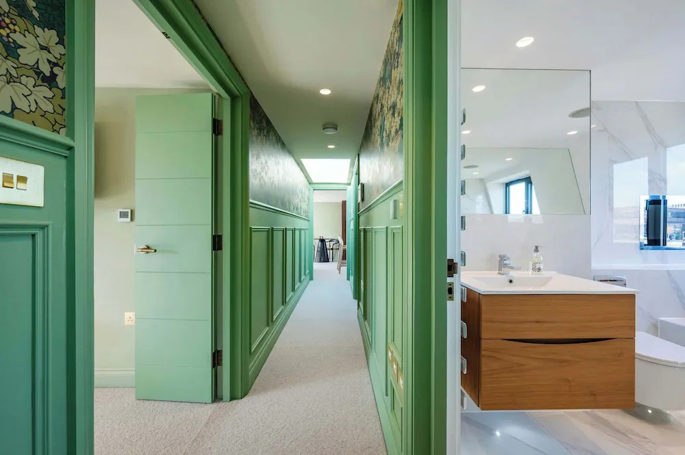 Maison De Brompton With 1 Bedrooms and 1 Bathrooms