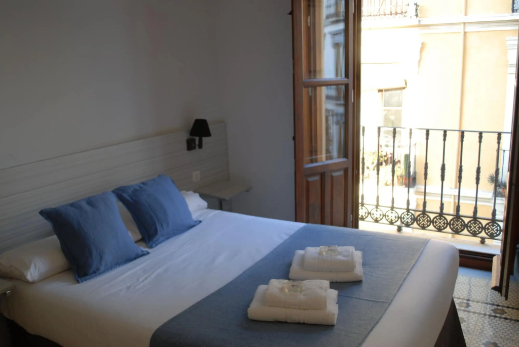 La Perla Granada Suites