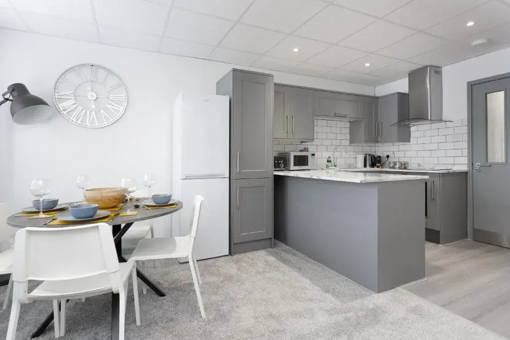 Oliverball Serviced Apartments - Sovereign Gate 1 - 2 bedroom apartment close to City Centre