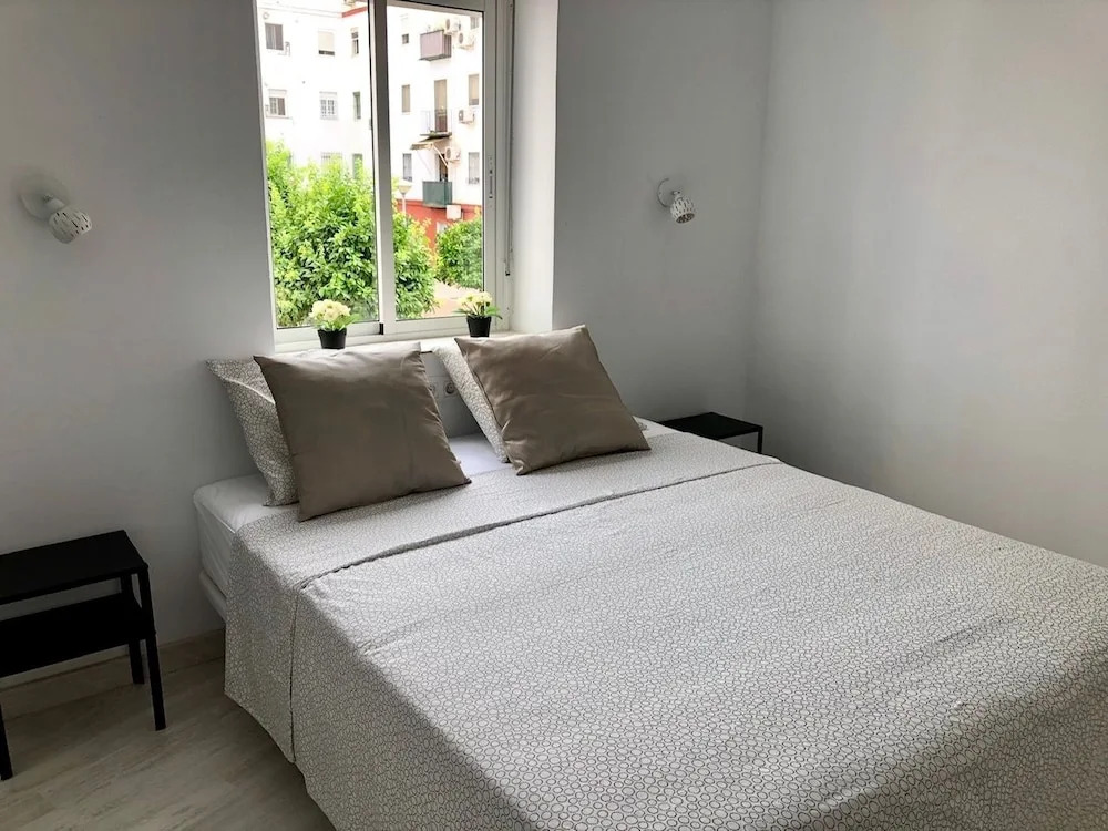 Seville Vacation Rentals – Triana