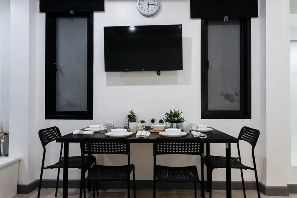 P2 Silom Large 2beds full kitchen WIFI 4-6pax