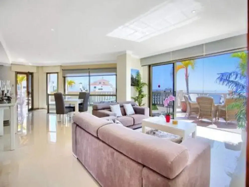 Belvilla by OYO Holiday Home in Puerto de Santiago