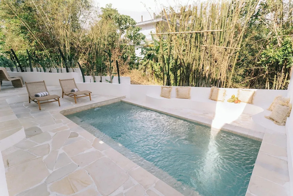 Boho Retreat 3BR Enclosed Lounge 5min Beach