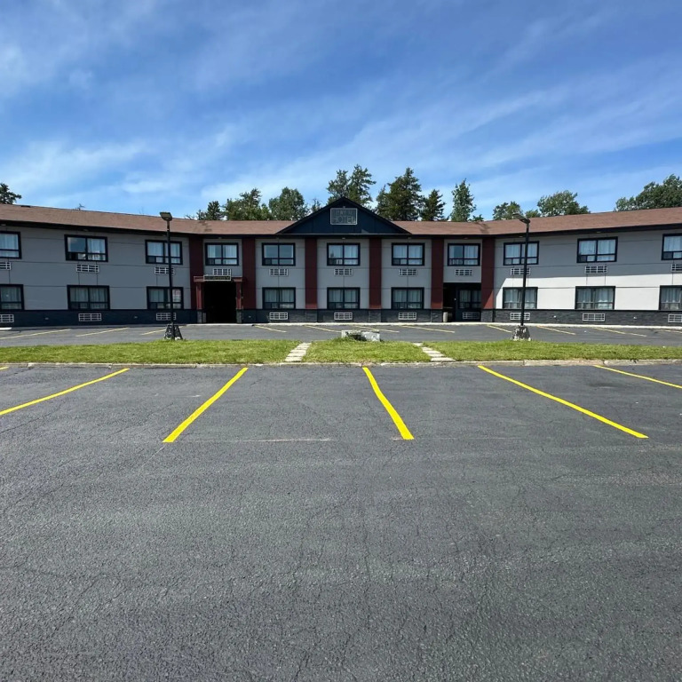 HWY 17 Hotel