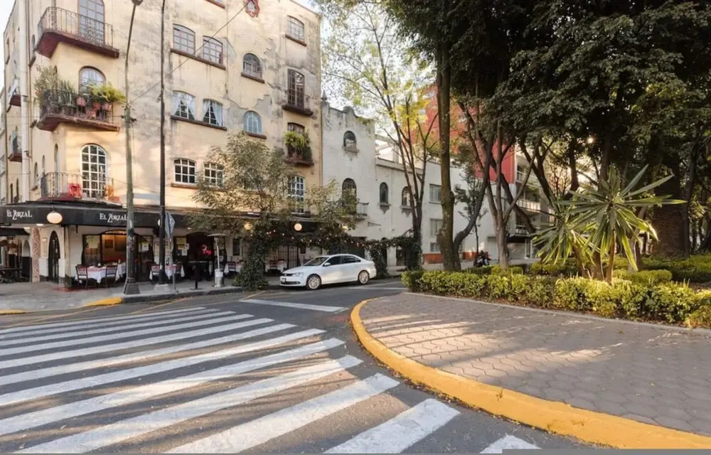 The Taman Loft Chic 2BR 2BA in a Condesa