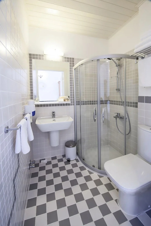 Quarante Hotel
