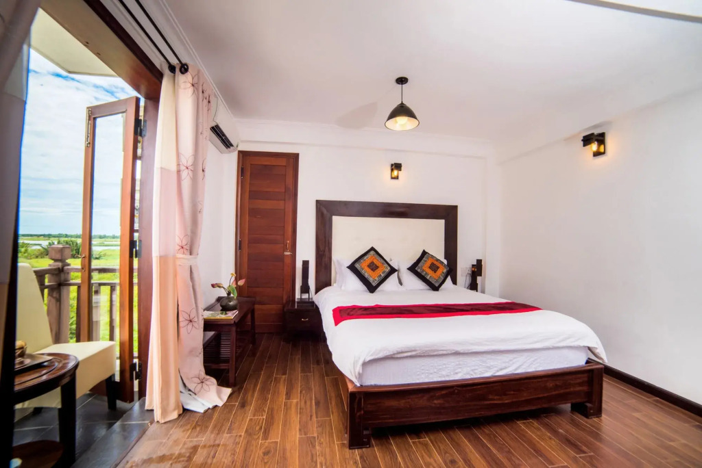 Calm House Hotel Hoi An