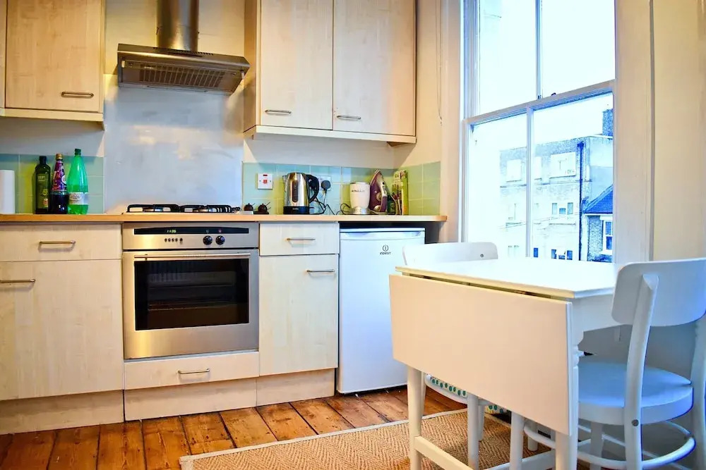 2 Bedroom Flat in Shepherd's Bush