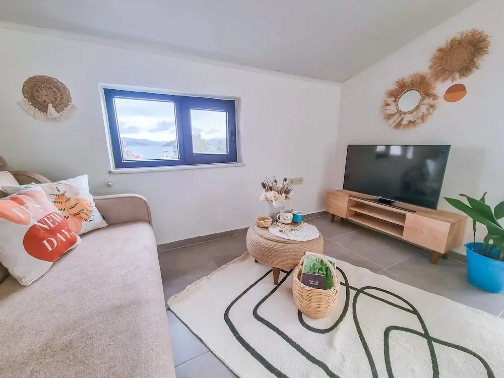 Four Holiday Suites