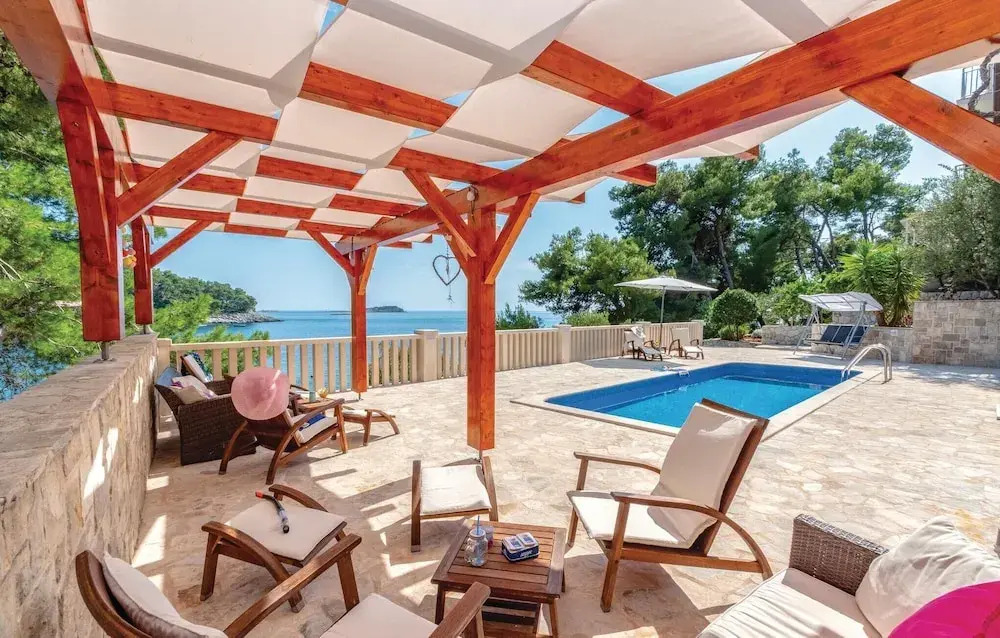 3 Bedroom Lovely Home In Blato