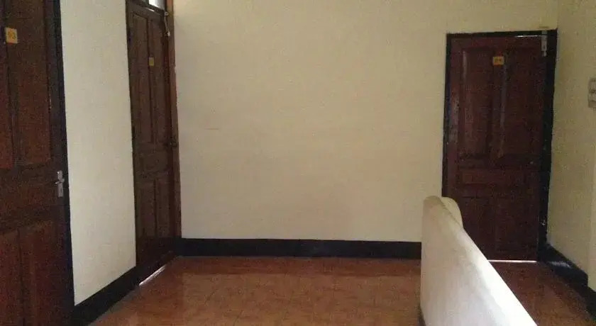 Pathoum Phone Guesthouse