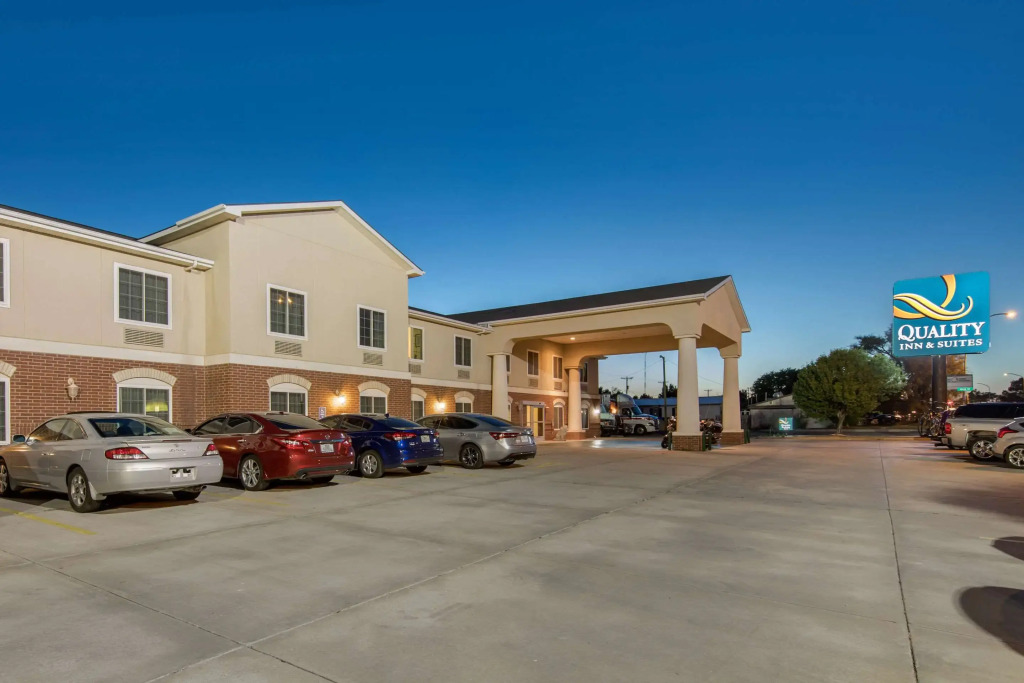 Quality Inn & Suites Clayton, NM