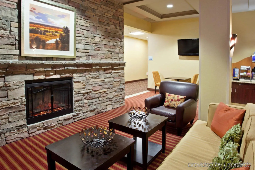 Holiday Inn Express Hotel & Suites Napa Valley-American Canyon by IHG