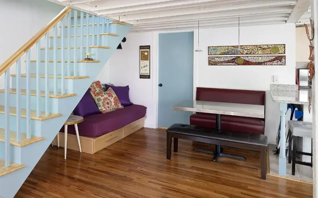Folly Vacation 305 E Erie: Fantastic Location, Recently Renovated!