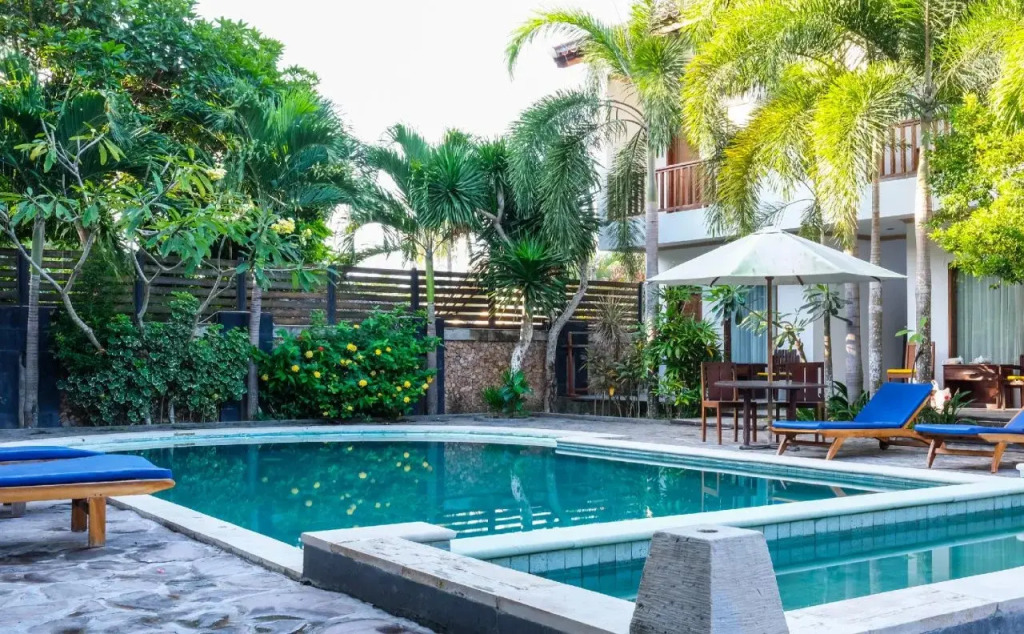 family house hotel kuta