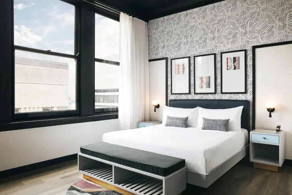 Kinley Cincinnati Downtown, a Tribute Portfolio Hotel