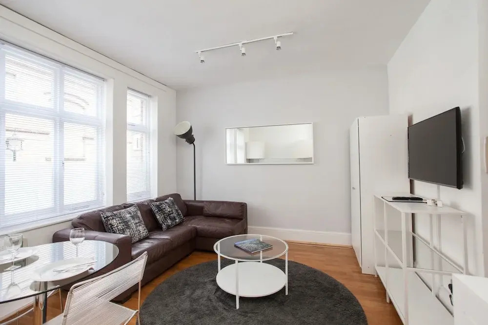 Modern & Clean Apartment Soho & Carnaby