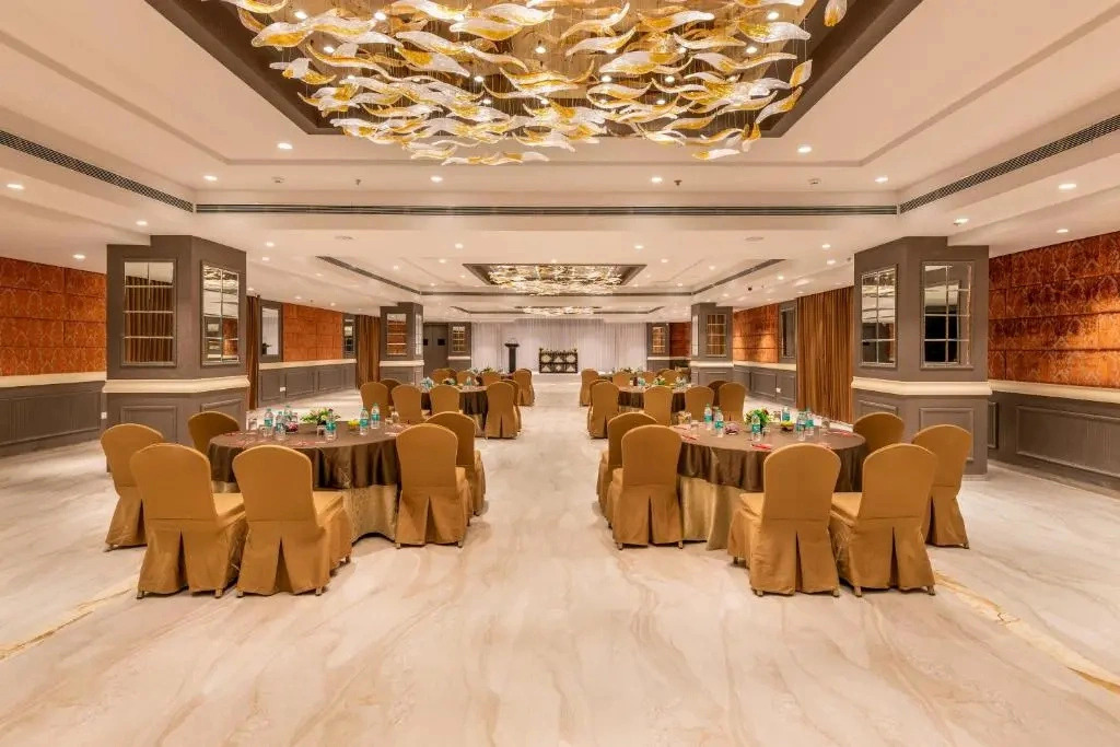 SkkyLight Lords Inn Nanded
