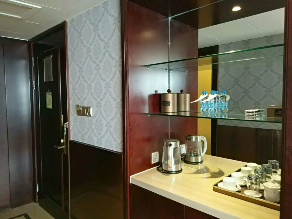 HengNa International Hotel