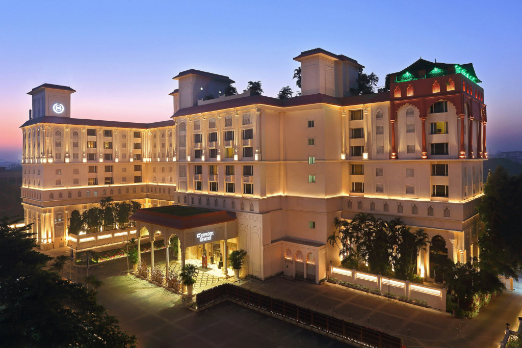 Sheraton Grand Pune Bund Garden Hotel