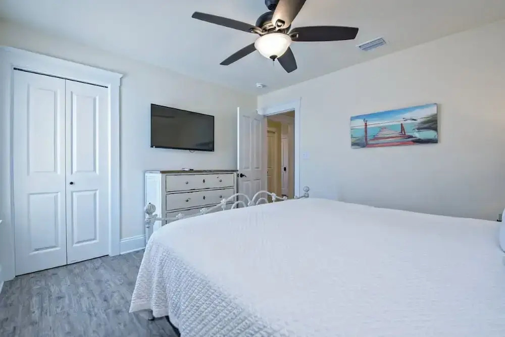 Beachfront 5bed Easybreezy West