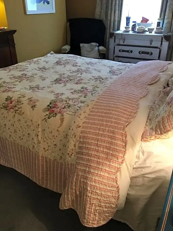 Wynberg House Swansea Bed  Breakfast