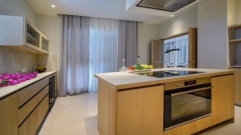 Luxury Villa Hvar Deluxe Palace 2 with pool near beach and Hvar Town