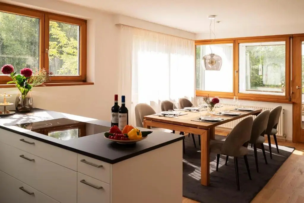 Haus4Zimmer mit Seeblick - einfacher Luxus, pur