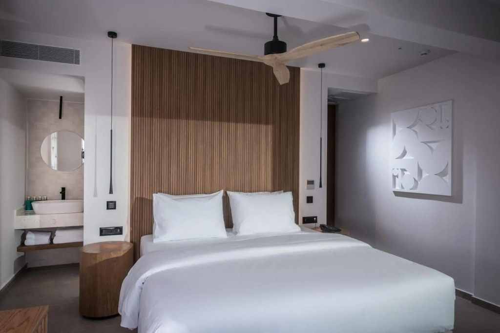 Noble Hotel & Suites