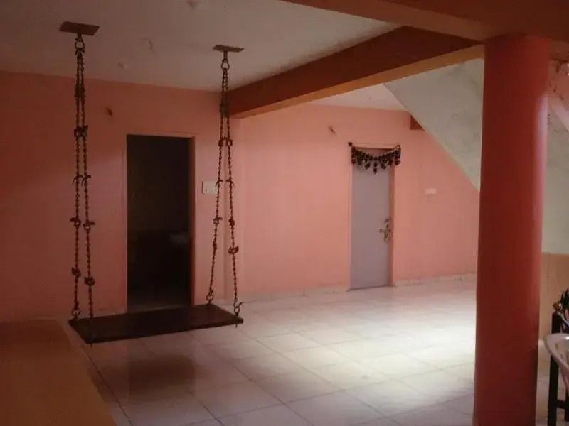 R S Guest House