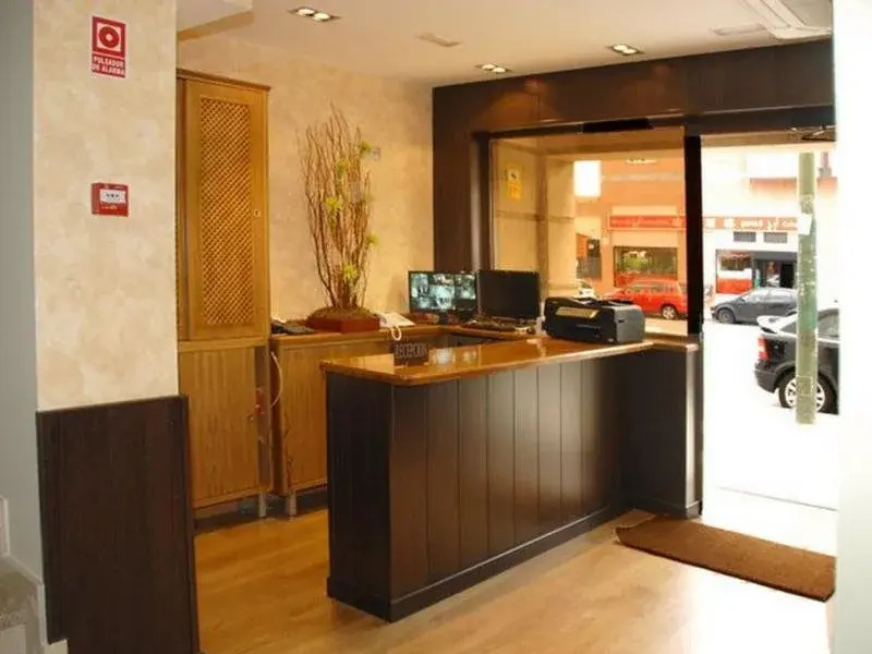Hostal Avenida Barajas