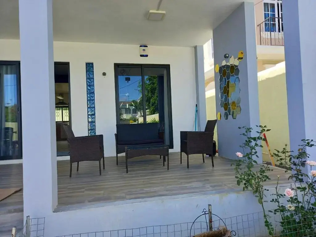 Idyllic Villa in Pereybere with Private Pool