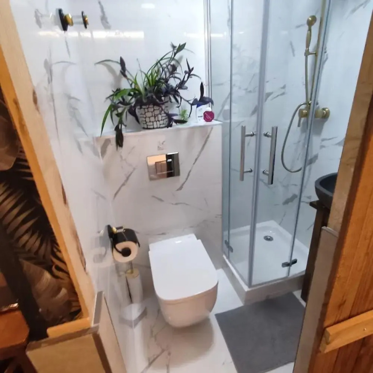 Хостел House with 9 private rooms