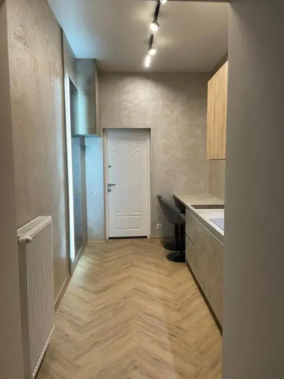 Фурманська, 3 (центр)