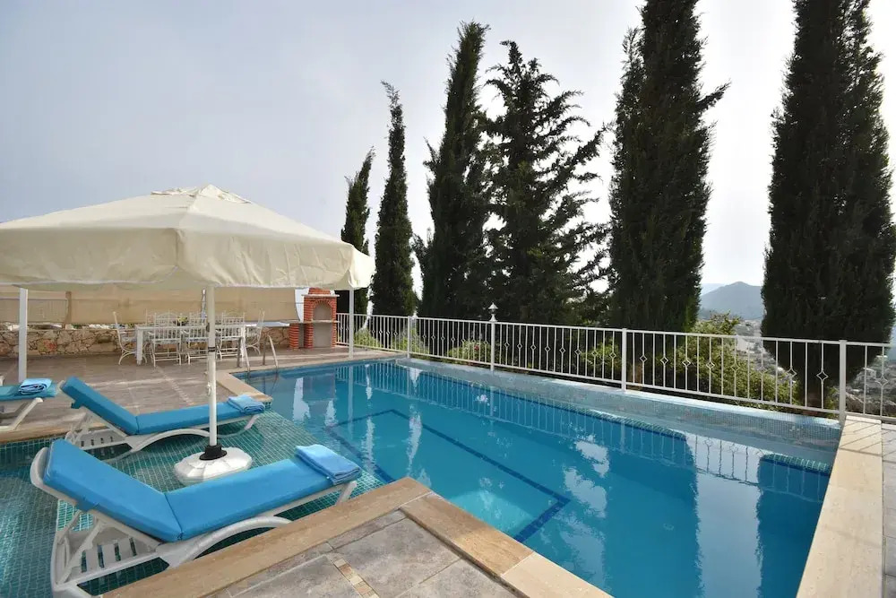 Villa Yonca by Helaltatilvillari