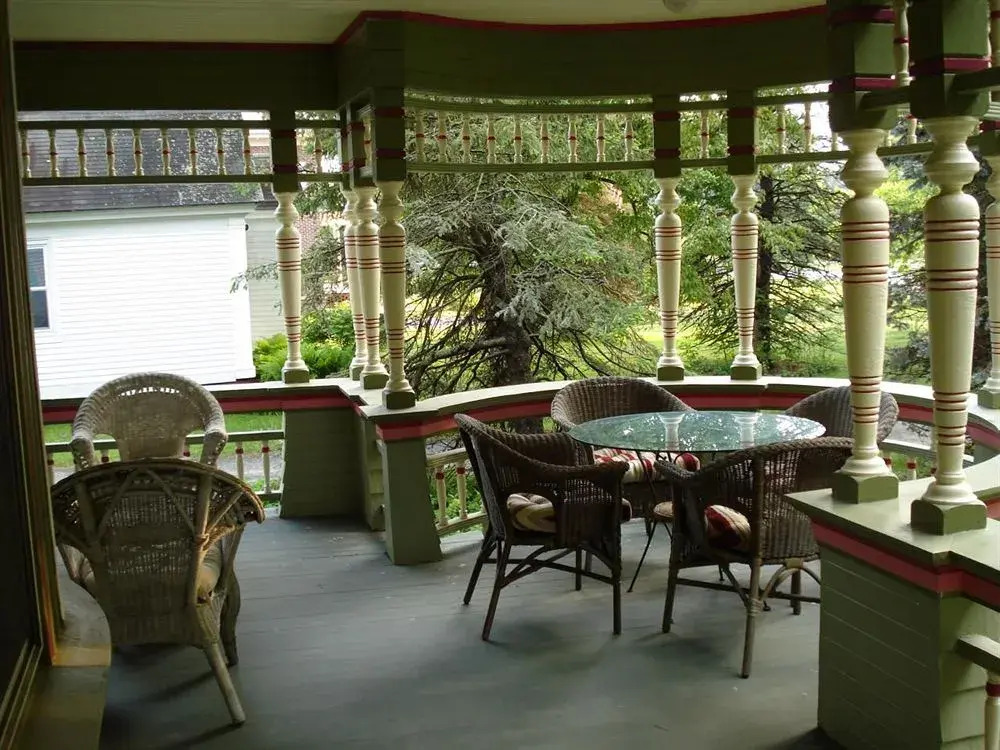 Estabrook House