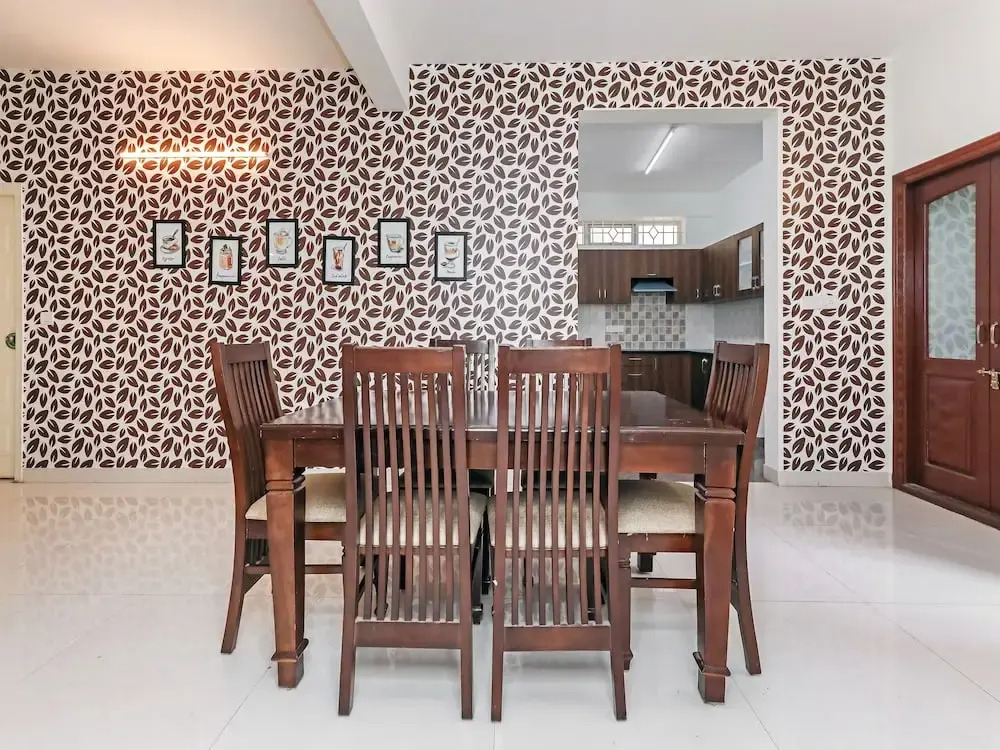 OYO 10026 Hotel Kings Suites