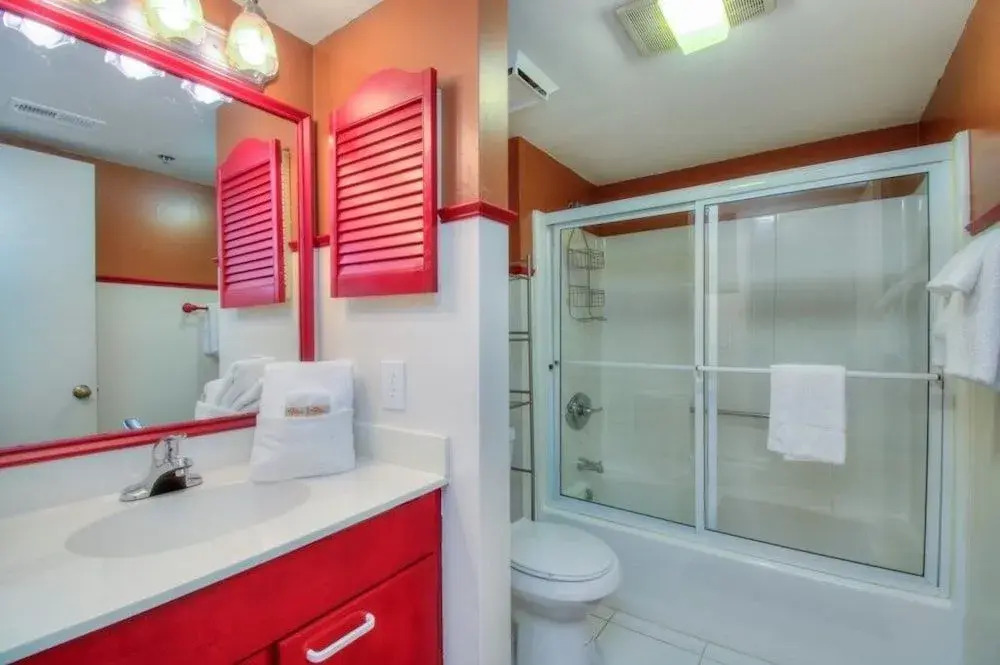 Laurel Court 301