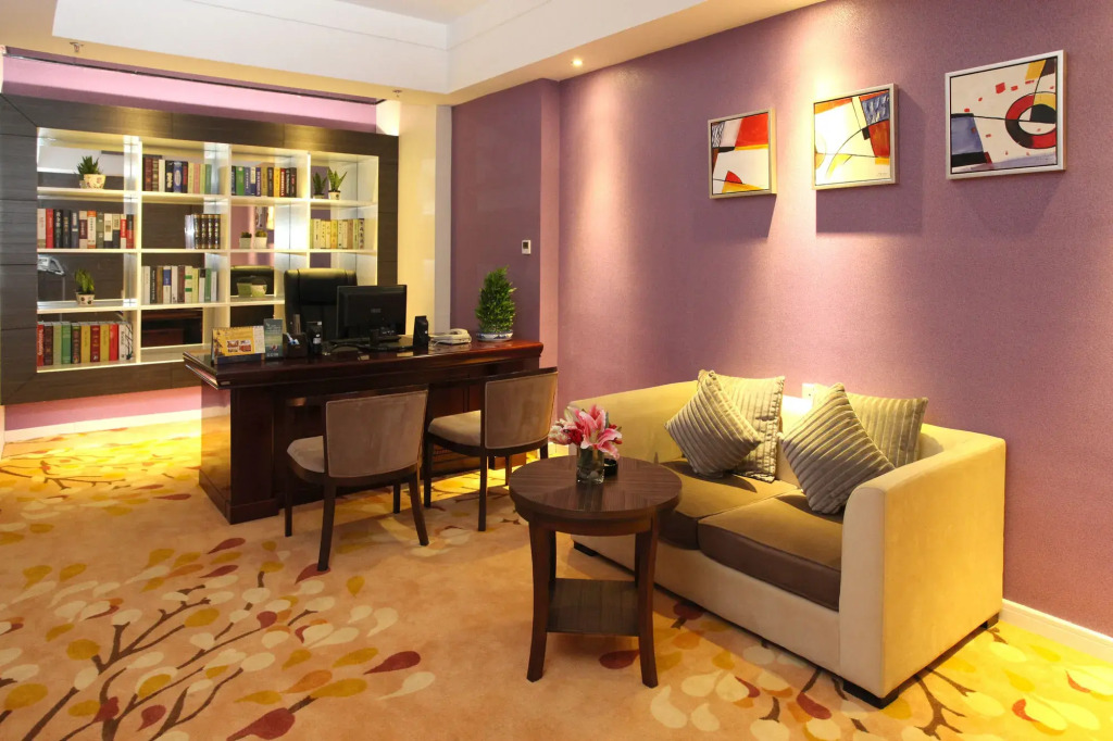 Holiday Inn Express Wuhan Jinyin Lake by IHG