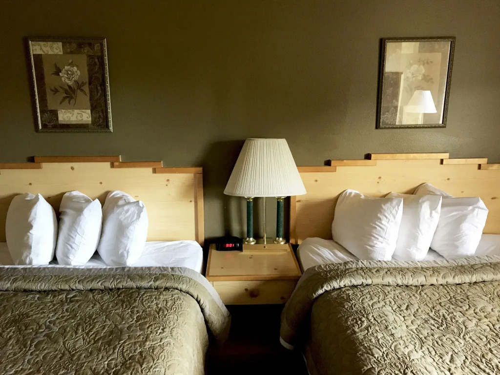 FairBridge Inn & Suites Moscow - Pullman