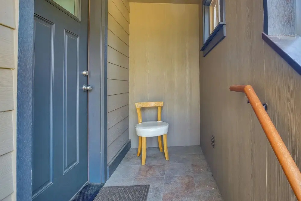Modern White Salmon Apartment, Steps From Town