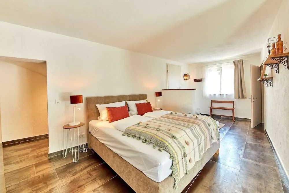 Rochter Apartments