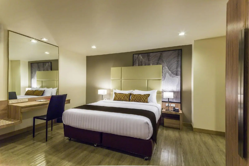 Pacific Park Hotel