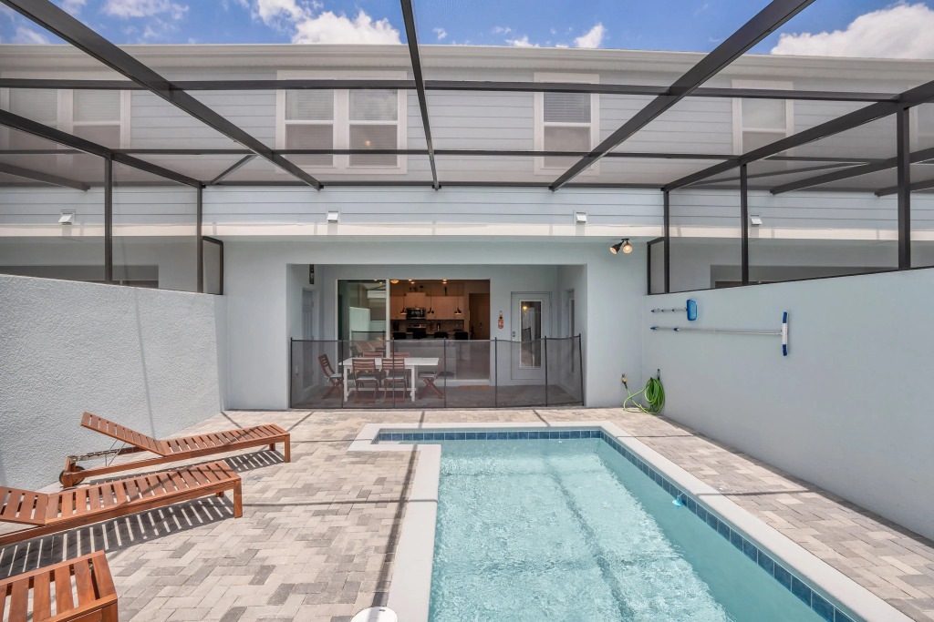 1320LAVA, Davenport, US