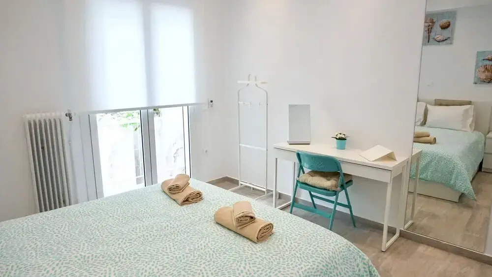 Minimal Fresh Design Apt in Athens